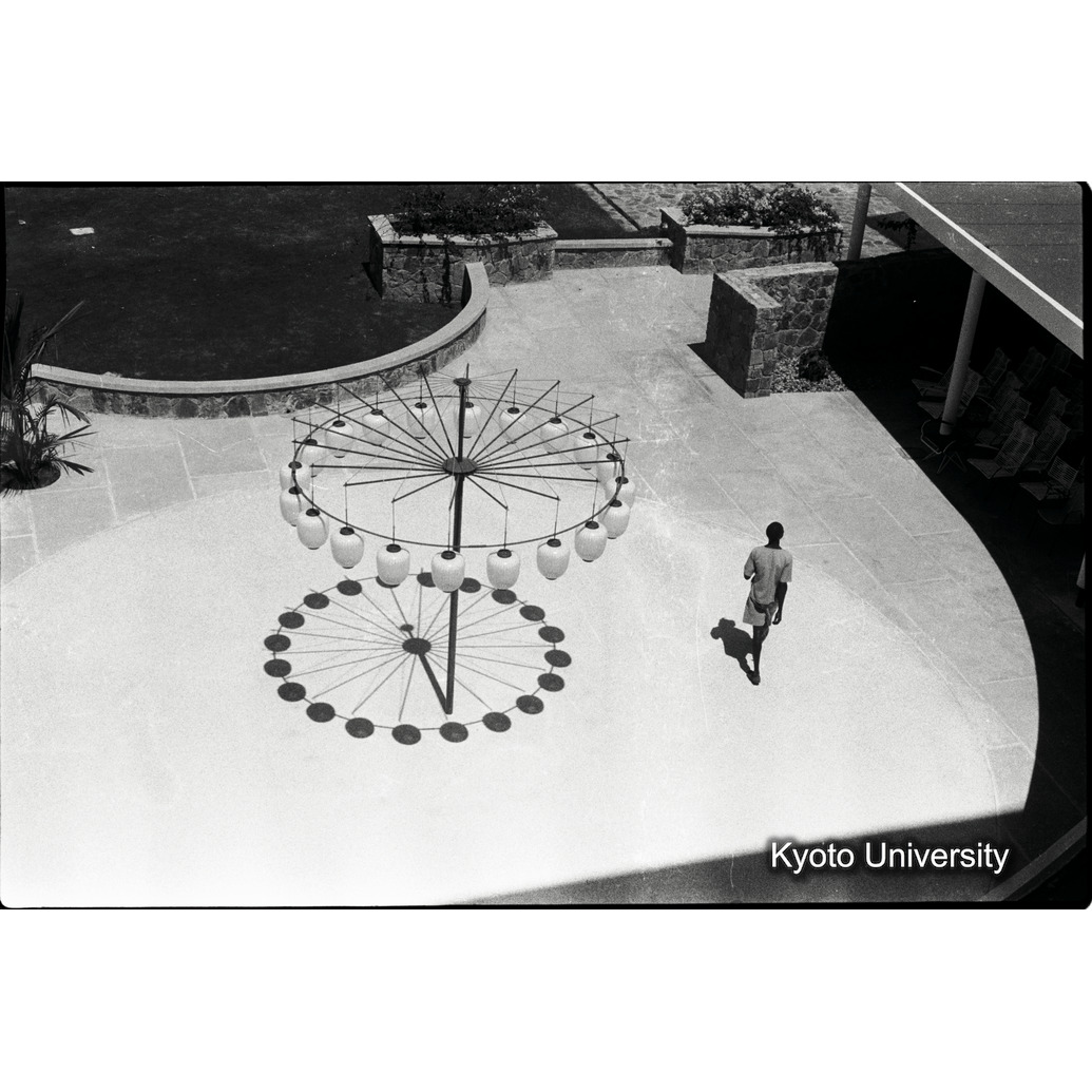 [1コマ目]「街燈」 (1)