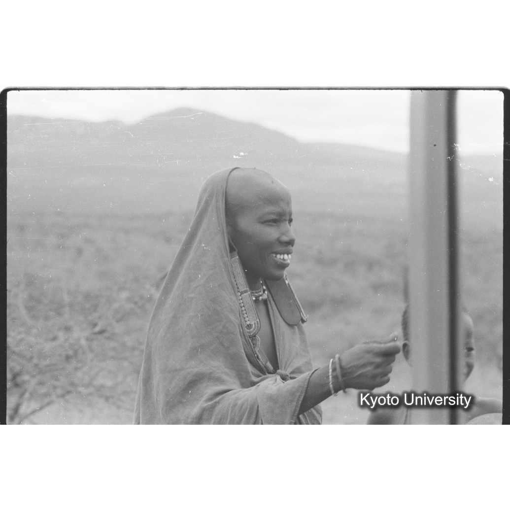 [7コマ目]「キクユ族の子ども（２）少女」 (1)