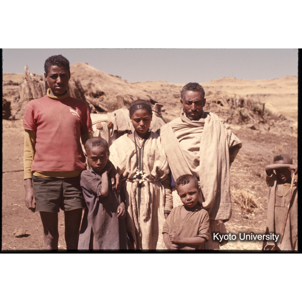 Sm　1973　1092 (1)