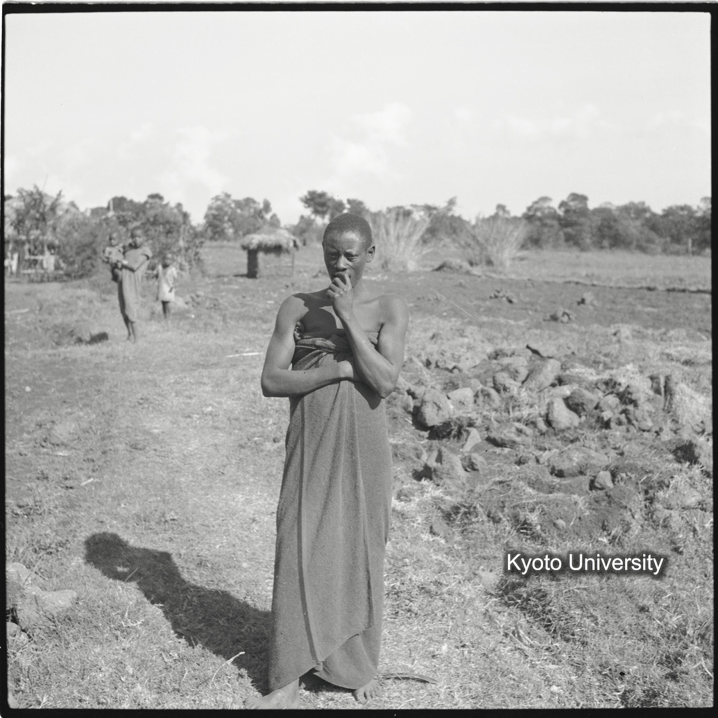 [12コマ目]「ニャロワンダ族の女」 (1)