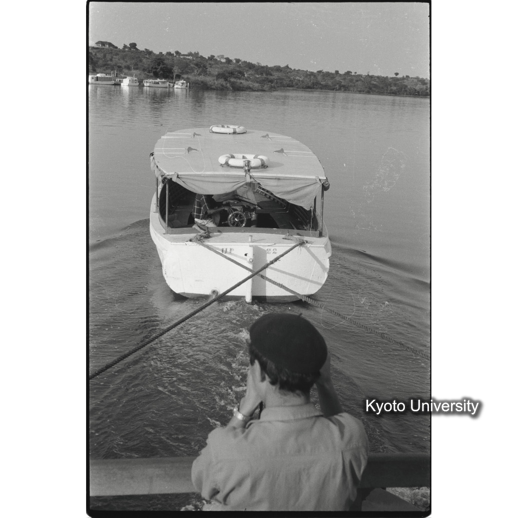 [１９コマ目]「遊覧船」 (1)