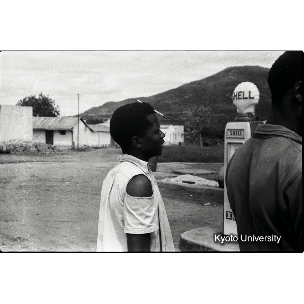 [13コマ目]「給油所」 (1)