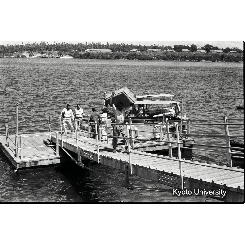 [10コマ目]「荷揚げ」 (1)