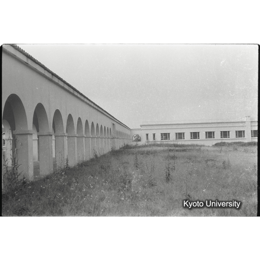 [6コマ目]「IRSAC（イルサック=ベルギー国立コンゴ自然科学研究所）」 (1)