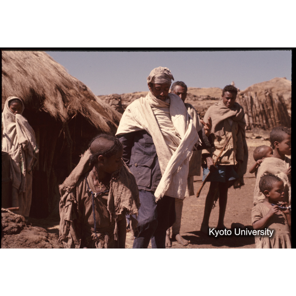 Sm　1973　1081 (1)