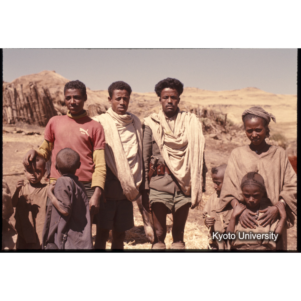 Sm　1973　1089 (1)