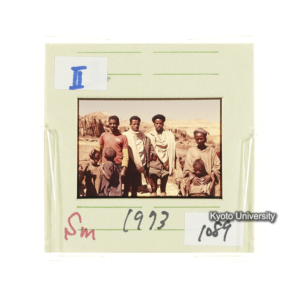 Sm　1973　1089 (2)